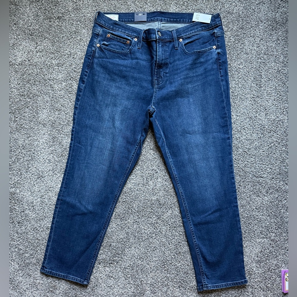 New! GAP Slim Mid Rise Jean